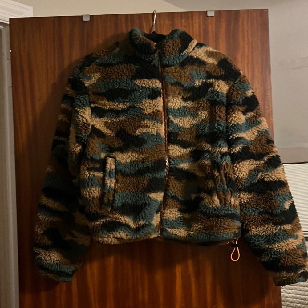 H&M camo print fleece